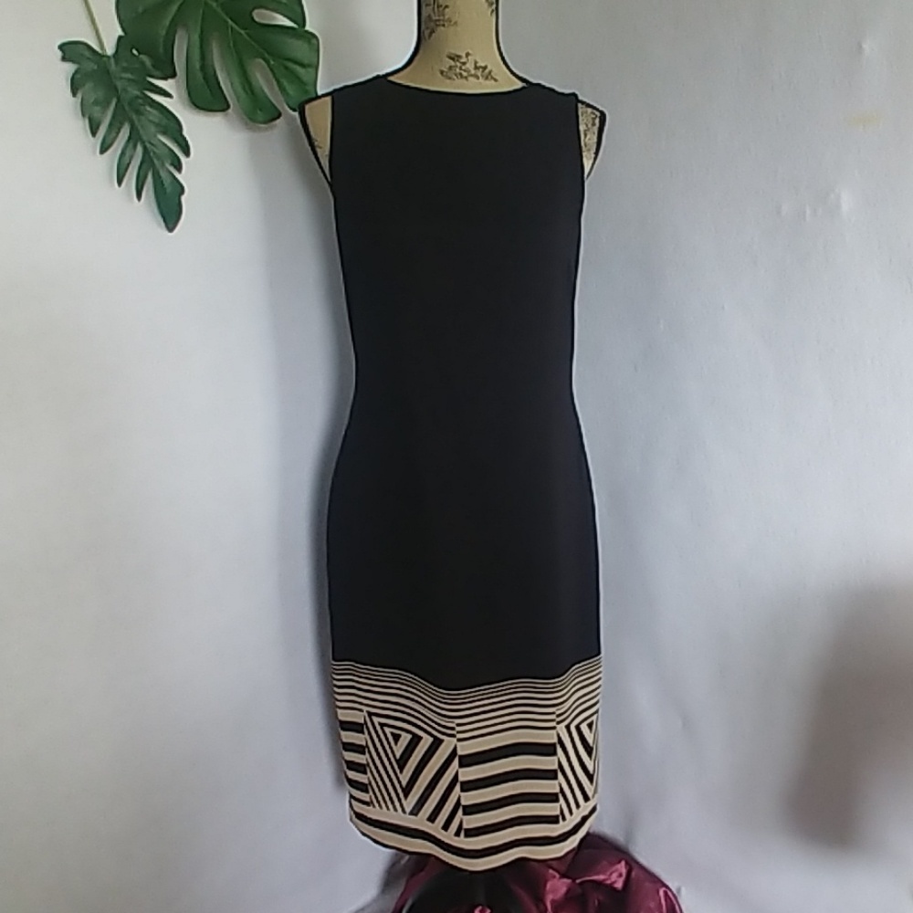Louben Black w/Geometric Hem Dress